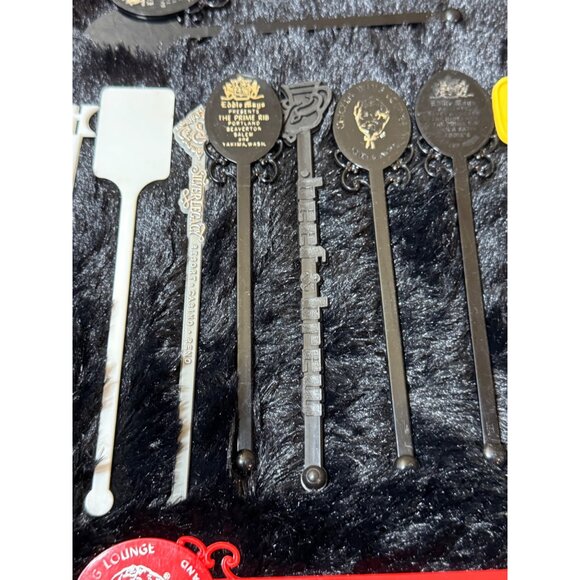 Vintage Assorted Cocktail  Swizzle Stir Sticks Collection  Lot Of 17 - Picture 3 of 7